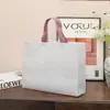 Sacola de compras ecológica de tecido não tecido estendida, cor sólida, moderna, para lojas de roupas, sacola de compras de roupas masculinas e femininas com logotipo personalizado