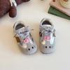 Tenis estilo coreano para niñas 2025 Primavera y Otoño Nuevos Zapatos para niños Suela suave Zapatos de tablero Zapatos casuales de suela suave para bebé