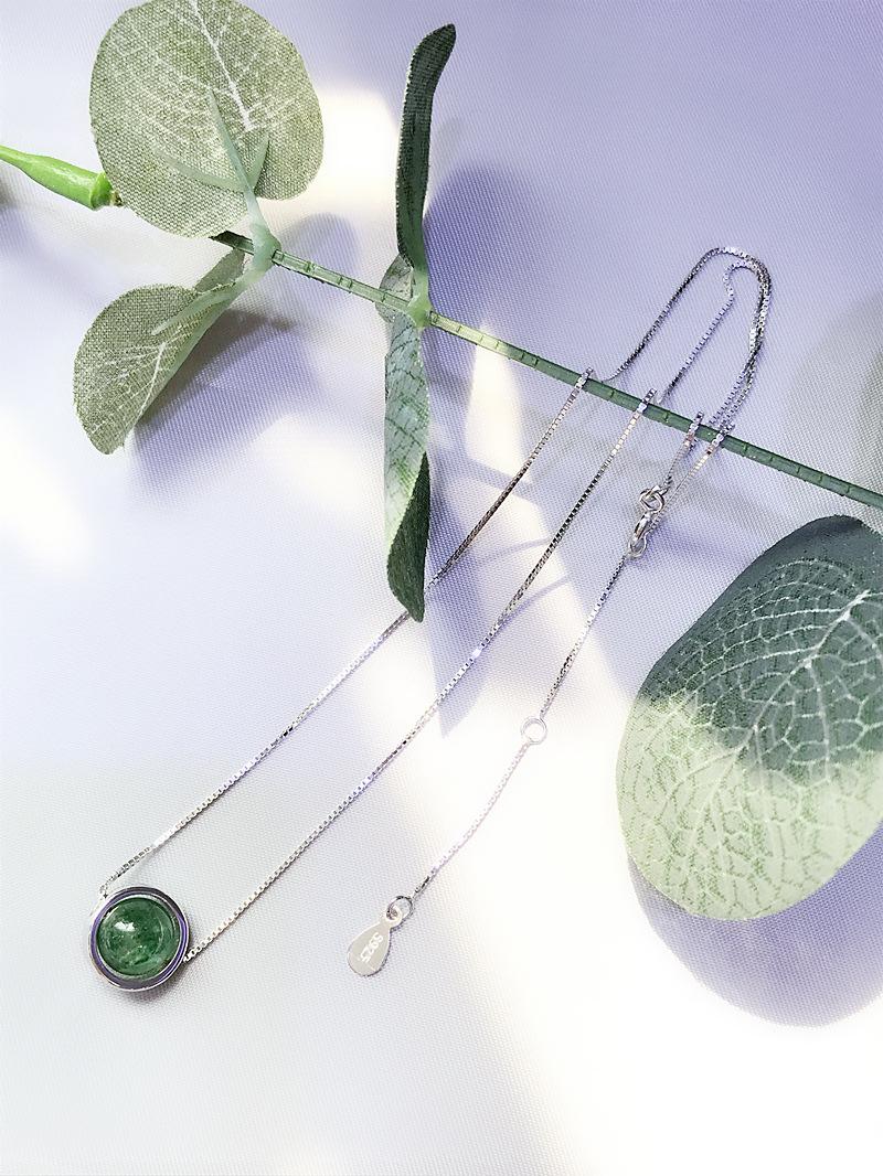 PL801557-8MM绿草莓晶项链