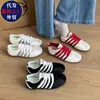 Zapatos de entrenamiento de ballet para mujer 2026 otoño nuevo versátiles casuales zapatos de vestir estilo popular suela suave retro ligeros zapatos de plataforma