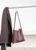 Bolso cruzado casual de gran capacidad para mujer, bolso tipo cubo de piel de vaca de capa superior, nuevo estilo, bolso de hombro casual de cuero suave, tacto de alta gama, cruzado