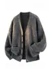 Suéter suelto para hombre de otoño e invierno, tejido de punto moderno para principios de otoño, cuello en V, estilo francés, top único y elegante