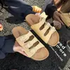 Chinelos Retro de Solado Grosso com Uma Tira Femininos Verão Uso Externo com Saias 2026 Novas Sandálias Casuais de Férias Beach Slides