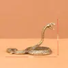 Latón Puro Serpiente del Zodiaco Mesa de Té Mascota de Té Pequeños Adornos Escritorio Simulación Rey Cobra Acuario Paisaje Mango de Mano