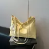 2025 Nova Bolsa Simples de Axila Estilo Coreano Ins Bolsa de Ombro Feminina Versátil e Moderna para o Dia a Dia Bolsa de Mão Casual com Laço
