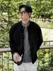 Cárdigan de Punto Gris Floral Falso de Dos Piezas Estilo Casual para Hombre, Atuendo Otoñal Estilo Old Money, Combinación de Camisa y Sudadera