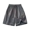 Shorts de verão masculinos para praia de secagem rápida, shorts finos de seda gelo, calças da moda de marca com corte solto para proteção solar para casais, vestuário esportivo masculino para atividades ao ar livre
