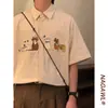 Camisa de Pana de Manga Corta Estilo Universitario Retro Americano de Verano Bordada con Gato para Hombre Versátil Casual