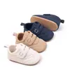 Zapatos para Bebé de Estilo Nuevo Primavera y Otoño de 0 a 2 Años Zapatos Casuales de Velcro para Bebé y Niño Pequeño Suela de Goma Suave Antideslizantes Zapatos para Antes de Caminar