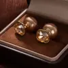 Brincos Populares Frontais e Traseiros, Brincos Quadrados com Diamante e Pérola Champagne Bun, Brincos de Alta Qualidade com Pino de Prata, Brincos de Nicho para Mulheres