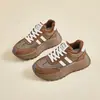 Zapatos de Terciopelo Gruesos Versión Coreana para Mujer 2025 Invierno Estudiante Deportivos para Correr Ocio Cálidos y que Aumentan la Altura