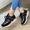 Zapatos deportivos casuales europeos y americanos de talla grande 2026 transfronterizos, nuevos zapatos casuales de suela gruesa de otoño, zapatos deportivos para mujer con cordones al por mayor
