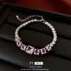 Pulsera con Colgante Cuadrado de Circonita Estilo Francés, Pulsera de Moda de Lujo Ligero Estilo Palacio, Joyería Exquisita Versátil, Nicho para Mujer al por Mayor