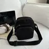 Bolsa Pequena de Veludo Texturizado Estilo Ocidental 2026 Inverno Nova Moda Cor Sólida Simples Versátil Casual Uma Alça Transversal