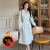 Vestido de Color Sólido con Cremallera y Forro Polar Transfronterizo para Mujer, Nuevo Estilo Otoño e Invierno, Estilo Suave, Ceñido a la Cintura, Adecuado para Combinar con un Abrigo, Vestido de Longitud Media