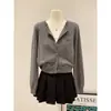 Cárdigan de punto bordado con lazo, cuello redondo, manga larga, color gris para mujer, otoño e invierno, suéter abrigo de alta gama, suave y acogedor