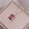 Colar Feminino, Novo Pingente de Amor Transfronteiriço da Moda, Design de Nicho, Colar Simples e Versátil com Corrente para Clavícula