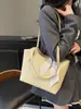Bolsa Tote de Grande Capacidade de Luxo Feminina 2026 Nova Moda Bolsa Feminina Versátil para o Dia a Dia Bolsa de Ombro Cor Sólida Yuezi