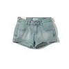 Shorts de mezclilla retro americanos de tiro bajo con almohadillas para cadera incorporadas para mujer, verano 2025, ajustados, sexys, que realzan la cadera, hot pants