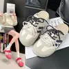 Mules cerrados de suela gruesa para mujer, nuevo estilo primavera/verano 2025, zapatos casuales tipo Birkenstock sin cordones que aumentan la altura