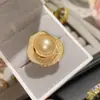 Joia Camélia Moda Alto Padrão Romântico Estilo Francês Anel Dourado com Diamante, Banhado a Ouro Delicado e Deslumbrante Anel de Pedra Preciosa em Forma de Flor