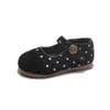 Zapatos de piel para niña estilo francés, nuevo modelo otoño 2026, elegantes zapatos de ballet de lunares estilo princesa para niños pequeños