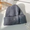 Chapéu de Cor Sólida 100% Lã Simples e Versátil para Mulheres, Outono e Inverno Ano Novo Natal Chapéu de Tricô Quente, Chapéu de Tricô Espessado para Homens