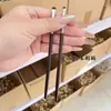 Pincel Especial para Aplicar Detalhes de Sombra no Canto Interno do Olho, Colorir e Esfumar o Canto Interno do Olho, Tubo de Cobre Ébano Cangzhou Pincel de Maquiagem