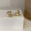 Pendientes de Flor de Perla y Circonita de Alto Sentido Francés para Mujer, Lujo Ligero, Elegantes, Suaves, de Moda, para Viajar, Pendientes Versátiles Pendientes