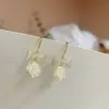 Orelha Gancho Rosa Branca Laço Micro Doce Retro Elegante Leve Luxo Sensação de Alto Padrão Delicado Brincos Brincos para Mulheres