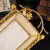 Cesta de Frutas Quadrada de Metal e Cerâmica Luxuosa Estilo Europeu com Prato, Destacável e Fácil de Limpar, Adequada para Decoração de Casa e Hotel
