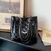 2026 Bolsas para Mujer de Nicho Gran Capacidad Bolso Tote para Hombro Bolso Cruzado de Hombro Único Otoño/Invierno Bolso para Viajar con Aspecto de Alta Gama