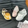 Persona baja 7 cm de altura interior Zapatos de entrenamiento alemanes para mujer 2026 Primavera/Verano nuevo estilo suela gruesa ligeros casuales zapatos de mujer Zapatos Forrest Gump