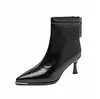 Botas Femininas para Todas as Estações 2026 Bico Fino Marrom Botas Emagrecedoras Botas Curtas Femininas Novas Salto Médio Moda Feminina