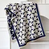 Novo Lenço Triangular Estilo Coreano Imitação de Caxemira para Mulheres, Dupla Utilidade Outono e Inverno Quente Lenço de Estudante, Lenço Xale à Prova de Frio