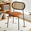 Silla de comedor para el hogar, estilo vintage de lujo ligero, popular en redes sociales, adecuada para restaurantes de alquiler vacacional, con respaldo de ratán tejido, silla de ocio para balcones de hotel