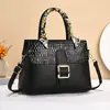Bolsas para Mulheres 2026 Novas Bolsas Femininas Outono e Inverno Grande Capacidade Bolsas de Mão de Luxo para Mulheres de Meia-Idade Bolsas Transversais para Mães Atacado