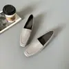 Versión de Piel de Oveja~Moda Versátil Simple Punta Cuadrada Pequeña Temperamento de Viaje Versátil Zapatos Pequeños de Cuero Mocasines Casuales para Mujer