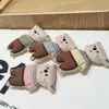 Tecido de Pelúcia Desenho Animado Urso Urso em Pé Forma de Animal Acessórios Broche Bolsa Decorativa Roupas Cachecol Acessórios
