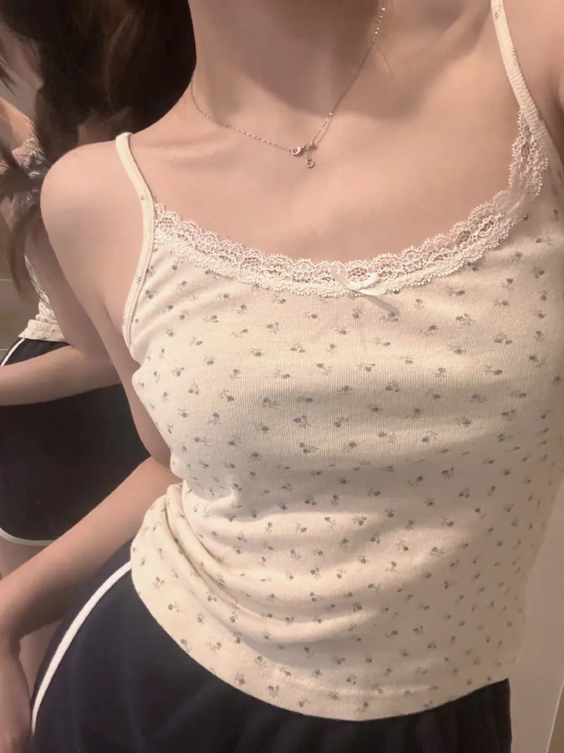 复制_u领碎花短袖正肩短款上衣女夏季2024年.jpg