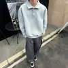 Sudadera Negra con Cuello Polo de Hombro Recto para Hombre, Camiseta de Manga Larga Boxy de Algodón Espacial Estilo Americano, Chaqueta Limpia con Cuello Solapa