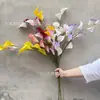 Lírio-de-calla Pendurado Flor Artificial de Simulação Material com Toque de Mão Flores de Casamento Produto Acabado de Alto Padrão Ornamento Decoração de Sala de Estar