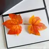 Folhas Simuladas com Cores Ricas, Novas Folhas de Bordo para Fotografia, Adereços de Decoração para Casamentos ao Ar Livre, Artesanato Atacado de Folhas Artificiais