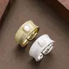 Anillo Abierto de Moda Transfronteriza Europea y Americana, Personalidad Exagerada, Textura Mate, con Patrón, Incrustaciones de Perlas, Joyería Elegante y Versátil que Realza el Cutis