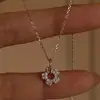 Collar de Flor de Diamante Brillante Estilo Japonés Girly de Lujo Ligero para Mujer, Cadena de Clavícula Sencilla Elegante Exquisita de Acero de Titanio de Nicho que No se Desvanece