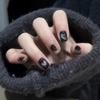 Ambiente de otoño e invierno Marrón latte amor usar parche de uñas uña postiza desmontable Pieza de belleza de uñas blanca producto terminado