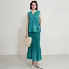 Conjunto de Flor Plissada Tridimensional Estilo Miyake para Mulheres, Novo Conjunto de Duas Peças de Top Solto Sem Mangas e Saia Cauda de Peixe de Verão