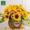 En Stock Venta al por mayor Decoraciones de Mesa Girasol Pequeños Ramos Sala de Estar Decoración del Hogar Dormitorio Arreglos Florales Girasoles Artificiales