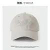 Gorra de Béisbol Bordada con Letras Retro Nueva Otoño 2025 para Mujer, Sombrilla Versátil para Adelgazar la Cara y Protección Solar Estilo Popular