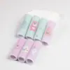 Rodillo de pelo autoadhesivo con estampado de dibujos animados directo de fábrica, lindo estampado de dibujos animados, rizador de flequillo al aire DIY